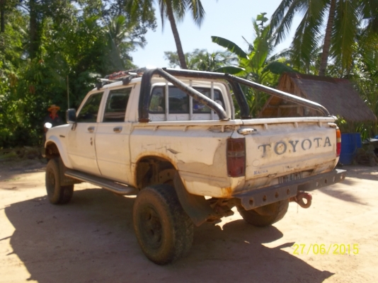 ขาย250000 บาท โตโยตัา RN 46  ขับ4x4 เครื่องดีเซลเทอร์โบ เอกสารพร้อมโอน