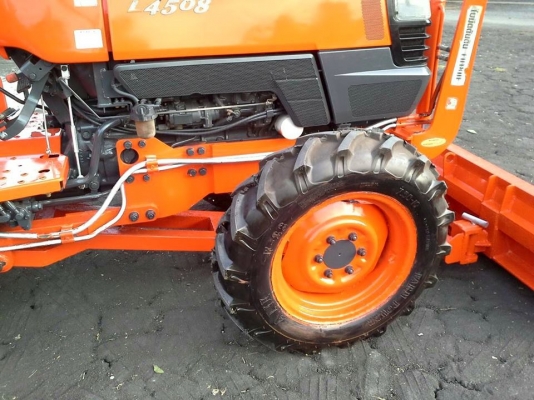 ขายรถไถ KUBOTA L4508 สภาพสวยพร้อมใช้งาน อุปกรณ์ครบชุด ดันหน้า+ผานหลัง+โรตารี่ สนใจโทร 090-8588220คุณนะ 093-3258446คุณบิว ID:narong498 หรือเข้าดูสินค้าอื่นๆได้ที่ www.truck.in.th/498 หรือเพจFacebook ณรงค์ ซื้อขายรถมือสอง (เว็บไซต์ส่วนตัว) หรือFacebook ตลาด