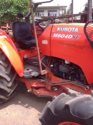 แทรกเตอร์คูโบต้าเอ็ม 6040 สภาพสวยเดิมๆไม่ทำสี พร้อมใช้งาน มีผานดันหน้า และผานหลัง มีเล่มทะเบียนพร้อม แทรกเตอร์คูโบต้าเอ็ม 6040 สภาพสวยเดิมๆไม่ทำสี พร้อมใช้งาน มีผานดันหน้า และผานหลัง มีเล่มทะเบียนพร้อม