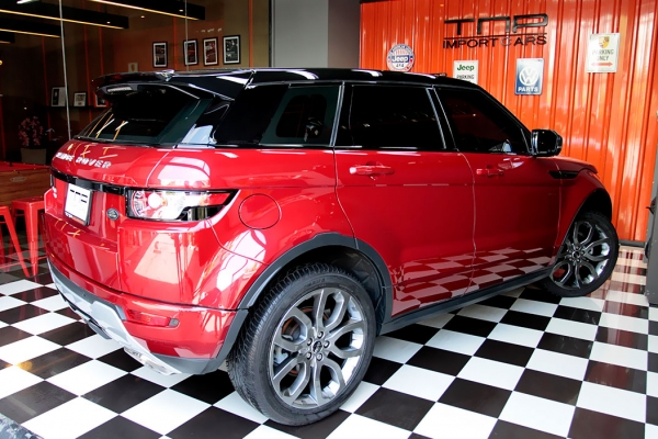 RANGE ROVER EVOQUE สีแดง 5 ประตู 2012 RANGE ROVER EVOQUE สีแดง 5 ประตู 2012