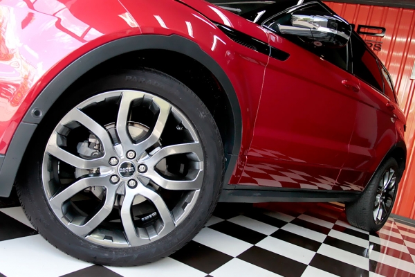 RANGE ROVER EVOQUE สีแดง 5 ประตู 2012 RANGE ROVER EVOQUE สีแดง 5 ประตู 2012