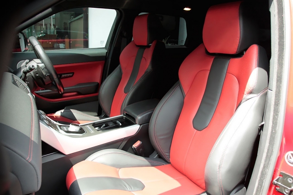 RANGE ROVER EVOQUE สีแดง 5 ประตู 2012 RANGE ROVER EVOQUE สีแดง 5 ประตู 2012