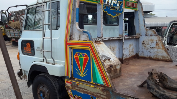 ขายด่วนHINO แรงเจอร์ 4D ขึ้นรถเกี่ยว เครื่องHO7C 180แรงม้า