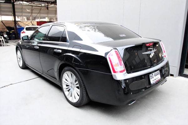Chrysler 300C ปี 2014 สีดำ