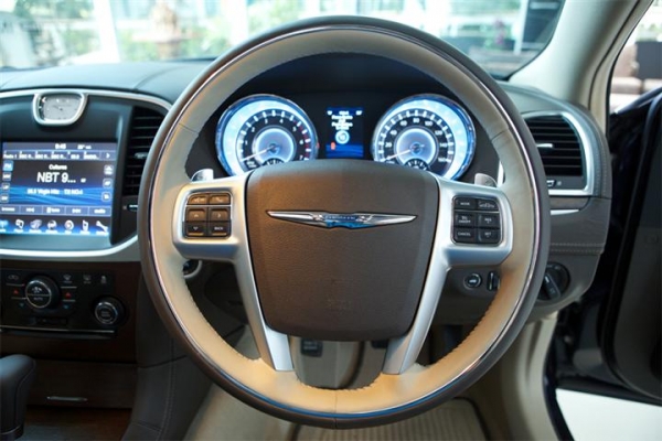 Chrysler 300C ปี 2014 สีดำ