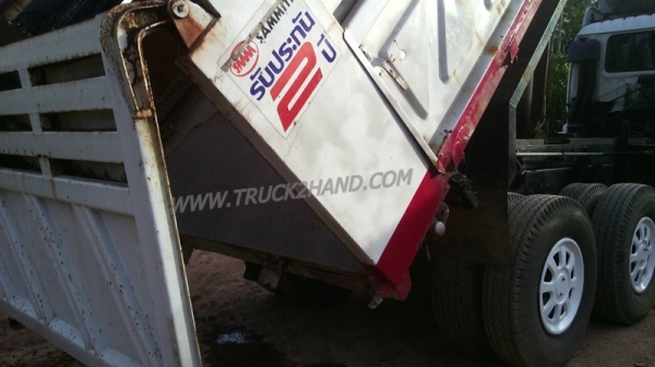 รถบรรทุก 10 ล้อดัมพ์ ISUZU FXZ 320 แรงม้า  ปีจดทะเบียน 2551