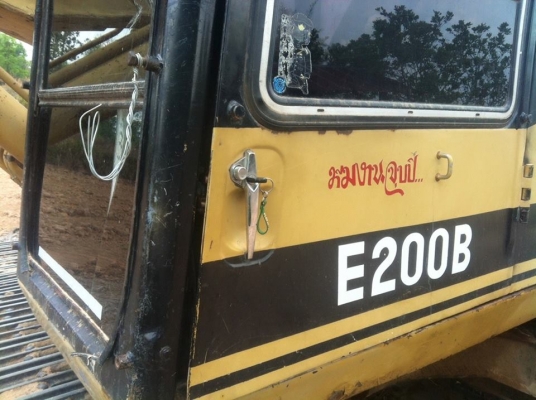 ขายแบคโคCAT E200B สภาพพร้อมใช้งาน สนใจโทร 090-8588220คุณนะ 093-3258446คุณบิว ID:narong498 หรือเข้าดูสินค้าอื่นๆได้ที่ www.truck.in.th/498 หรือเพจFacebook ณรงค์ ซื้อขายรถมือสอง (เว็บไซต์ส่วนตัว) หรือFacebook ตลาดรถมือสอง คุณนะ