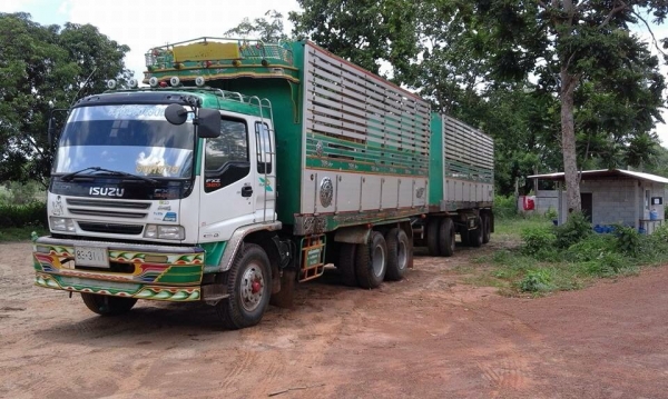 อีซูชุ  320 แรง  ปี 49  ดั้มพ์ แม่ /ลูก 3 เพลา  ราคา   2,180,000 บาท