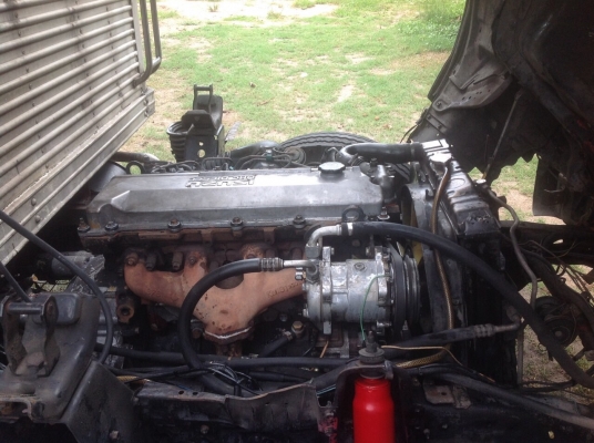 ขาย รถ6ล้อ ห้องเย็น. NPR 120. แรง ยาว4.20เมตร  พร้อมใช้.