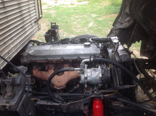 ขาย รถ6ล้อ ห้องเย็น. NPR 120. แรง ยาว4.20เมตร  พร้อมใช้.