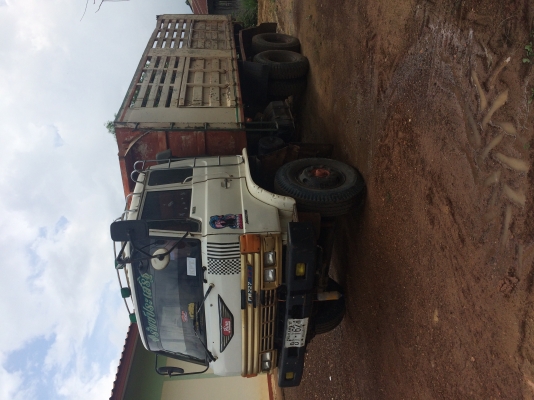 ขาย Hino. ZM. 300. เครื่อง220 แรง มีระบบลากลูง