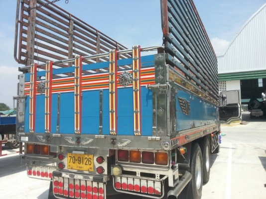 ขายรถบรรทุก 10 ล้อรั้วไม้ยาว 7 เมตร ISUZU FVM 230 แรงม้าปี 2547 euro2 ราคา 1350000