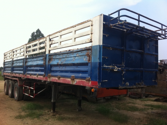 ขายหาง 3 เพลา พร้อมใช้งาน กว้าง 2.40 เมตร ยาว 10.50 เมตร สูง 1.55 เมตร (ทำสัญญาซื้อขายให้)ราคาไม่แพง