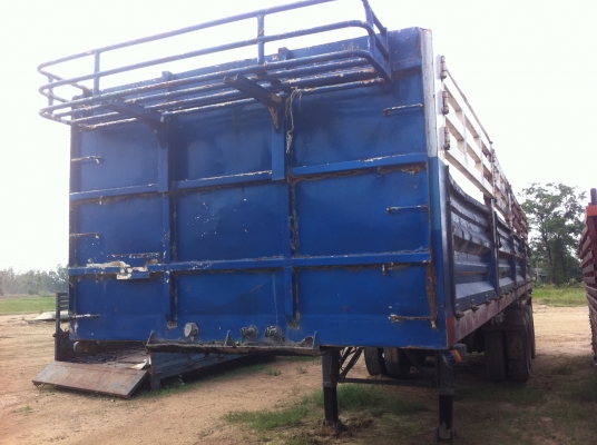 ขายหาง 3 เพลา พร้อมใช้งาน กว้าง 2.40 เมตร ยาว 10.50 เมตร สูง 1.55 เมตร (ทำสัญญาซื้อขายให้)ราคาไม่แพง