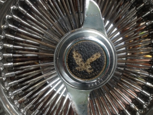 ล้อซี่ลวด อเมกา เเท้ขอบ14กว้าง6นิ้วครึ่งสภาพสวยอ๊อฟลึกสุดใจมาจากญี่ปุ่น