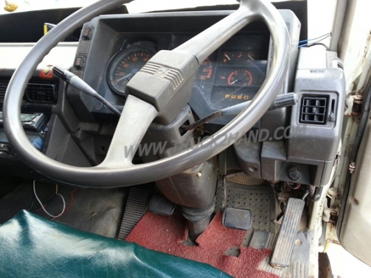 รถบรรทุก 6 ล้อดัมพ์ MITSUBISHI FUSO ยาง 900-20