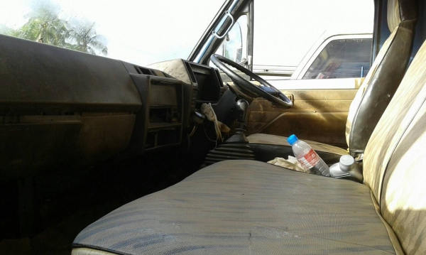 หกล้อ อีซูซุ NPR115 รถห้าง เกียร์สั้น ช่วงล่างใหญ่ Fหน้า_หลัง สภาพดีพร้อมใช้งาน ทะเบียนพร้อมโอน