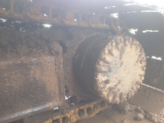 รถขุด PC200-6 เล่มทะเบียนพร้อม เอวใหม่ โซ่ใหม่ แอร์ใหม่ ไฟฟ้าครบ สีเดิมๆ รถสวย