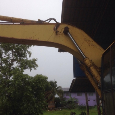 รถขุด PC200-6 เล่มทะเบียนพร้อม เอวใหม่ โซ่ใหม่ แอร์ใหม่ ไฟฟ้าครบ สีเดิมๆ รถสวย