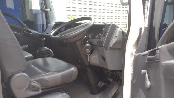 ขอบคุณลูกค่าสงขาคับ.  ขายรถ 4 ล้อ ใหญ่ NLR 130 แรงรถห้างแท้ ปี2554 เคื่องดี. คัชซีสวยรถสมบูรมาก เทอร์โบอินเตอร์  แอร์เย็น  CDครบ ยาง เรเดียล 5เส้น ตู้เปิดรอบด้านสพาภพรอ้มใช้งาน