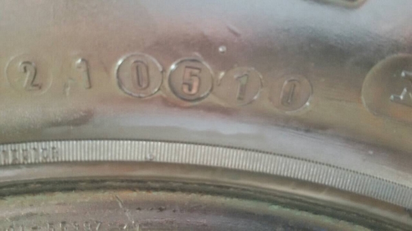 ยาง bf all 285/75/16 ดอกเต็มครับ