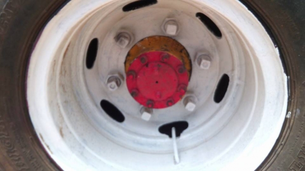 ขายรถบรรทุก 6 ล้อ ISUZU KT 26 ลดราคาลงอีกครับ 185,000 บาท ขายรถบรรทุก 6 ล้อ ISUZU KT 26 ลดราคาลงอีกครับ 185,000 บาท