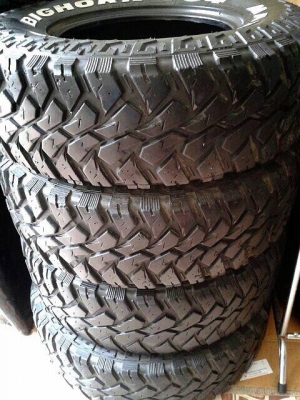 ล้อBradleyขอบ16*8ออฟ-25สีดำด้านพร้อมยางMaxxis 764 265/75/16ปี11