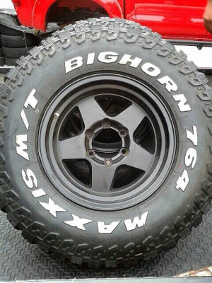 ล้อBradleyขอบ16*8ออฟ-25สีดำด้านพร้อมยางMaxxis 764 265/75/16ปี11