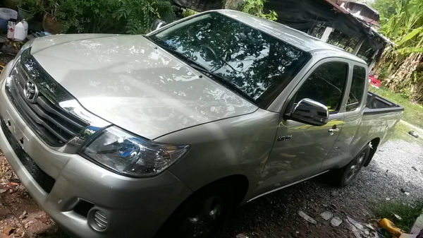 ขายวีโก้แชมป์CNGโรงงาน ปี14สมาทแคป เล่มพร้อมโอน ขายสด329000บาท จัดไฟแนนมีบวกค่าดำเนินการเพิ่ม ยอดจัดประมาน400000 บวก ลบ นิดๆกระจกไฟฟ้า ปรับข้างไฟฟ้า พร้อมใช้งาน เคยมีโดนมาบ้างข้างขวา ไม่หนัก คานหน้ามีแตะๆแค่หม้อน้ำ เครื่องเกียร์ไม่โดน ขี่ดีแอร์เย็น พร้อมโ