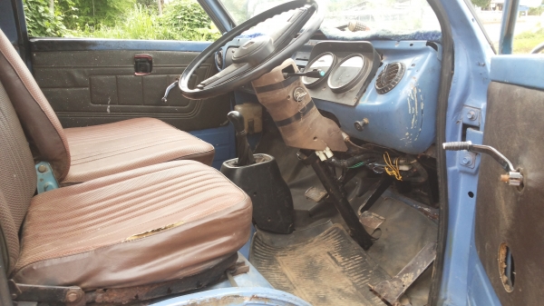 ขายรถบรรทุกหกล้อช่วงสันเครื่องดีมากคัชซีสวยสภาพใช้งานได้ดีส่งฟรีครับ