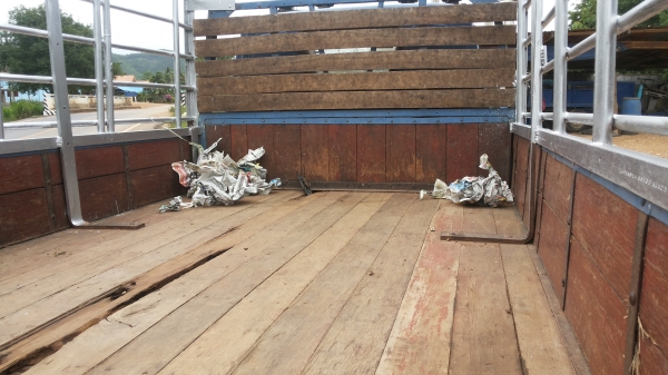 ขายรถบรรทุกหกล้อช่วงสันเครื่องดีมากคัชซีสวยสภาพใช้งานได้ดีส่งฟรีครับ