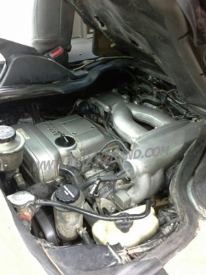 รถตู้ ยี่ห้อ TOYOTA สามารถติดต่อคุณนิดหรือคุณวิเชียร เบอร์ 080-583-5208