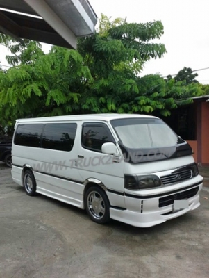 รถตู้ ยี่ห้อ TOYOTA สามารถติดต่อคุณนิดหรือคุณวิเชียร เบอร์ 080-583-5208