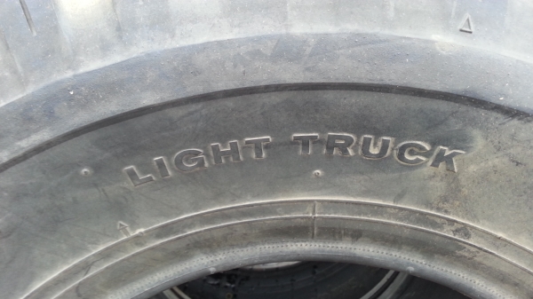 ขายยาง BRIDGESTONE 7.00-15 Made in Japan สภาพสวย เก่าญี่ปุ่น ไม่เคยปั่นในไทย แถบสีชัดเจน 8,000 บ. ขายยาง BRIDGESTONE 7.00-15 Made in Japan สภาพสวย เก่าญี่ปุ่น ไม่เคยปั่นในไทย แถบสีชัดเจน 8,000 บ.