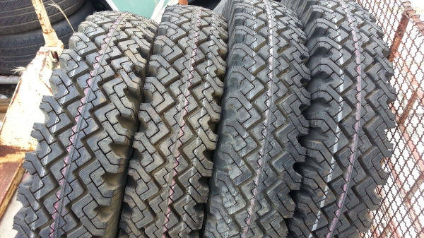 ขายยาง BRIDGESTONE 7.00-15 Made in Japan สภาพสวย เก่าญี่ปุ่น ไม่เคยปั่นในไทย แถบสีชัดเจน 8,000 บ. ขายยาง BRIDGESTONE 7.00-15 Made in Japan สภาพสวย เก่าญี่ปุ่น ไม่เคยปั่นในไทย แถบสีชัดเจน 8,000 บ.