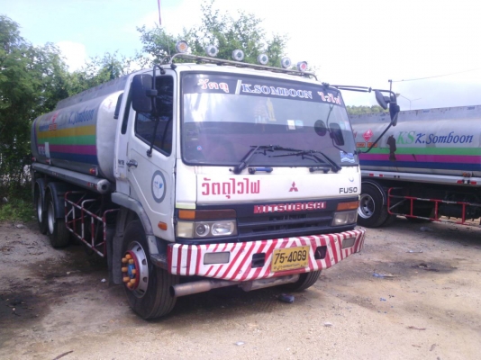 ขายรถสิบล้อหลงm5เครือง225แรงเทอโบอินเตอรถน้ำมัน 16000