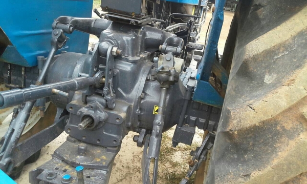 ขายครับรถไถ6600เครื่องt3ทำใหม่ทั้งคันราคเบาๆๆราค350000เอาทะเบียนเพิ่มอีก20000