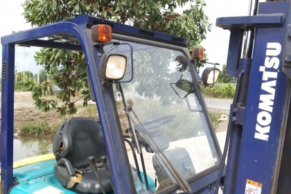 ขายด่วนรถยกKOMATSU FG15-16 ยก1.5ตันเสาสูง3เมตรรถนอกนำเข้ายังไม่เคยใช้งานในเมืองไทยเลย=รุ่นใหม่ขายถูกๆๆ