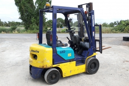 ขายด่วนรถยกKOMATSU FG15-16 ยก1.5ตันเสาสูง3เมตรรถนอกนำเข้ายังไม่เคยใช้งานในเมืองไทยเลย=รุ่นใหม่ขายถูกๆๆ