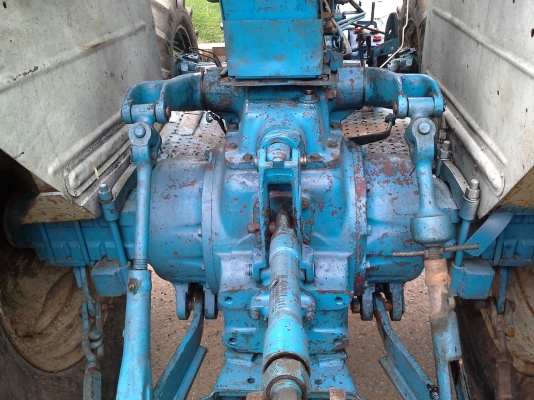 ขายรถไถฟอรด์ 6610 สองเพาคาราโร่ด้นหน้า หาง 7 CMT เอกสารอินวอย