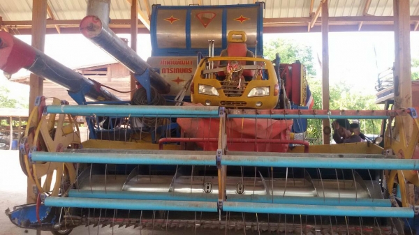 ขายรถเกี่ยวศักดิ์พัฒนา