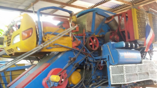 ขายรถเกี่ยวศักดิ์พัฒนา