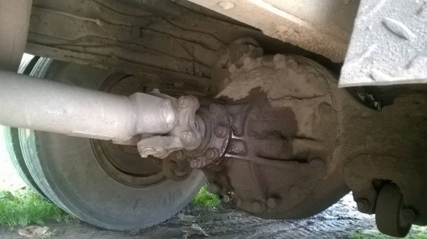 ขายรถล่อง 10 ล้อ เพลาเดียว ROCKY FVM32MR เครื่อง 6HE1 195 แรงม้า คัสซีสวยตลอดเส้น เบรคทิฟฟี่ พาวเวอร์ แอร์เย็น ทะเบียนพร้อมโอนครับ