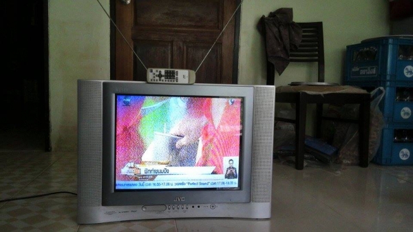 ขายทีวี LG 21นิ้วจอแบน และ JVC 21นิ้วจอแบน ราคาถูกครับ
