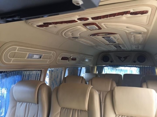 TOYOTA COMMUTER 2.5. ปี 06 เกียMT โทร 0877758887 นาง TOYOTA COMMUTER 2.5. ปี 06 เกียMT โทร 0877758887 นาง