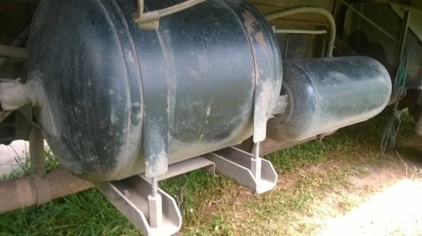 ขายรถล่อง 10 ล้อ เพลาเดียว FVM12MY เครื่อง 6BF1 185 แรงม้า คัสซีสวยตลอดเส้น เบรคลมดัน พาวเวอร์ แอร์ครบ ทะเบียนพร้อมโอนครับ