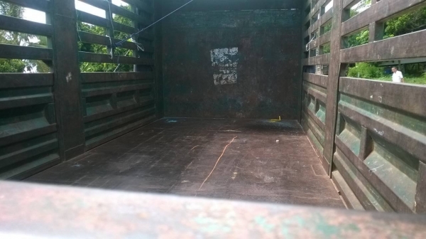 ขายรถล่อง 10 ล้อ เพลาเดียว FVM12MY เครื่อง 6BF1 185 แรงม้า คัสซีสวยตลอดเส้น เบรคลมดัน พาวเวอร์ แอร์ครบ ทะเบียนพร้อมโอนครับ