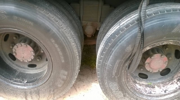 ขายรถล่อง 10 ล้อ เพลาเดียว FVM12MY เครื่อง 6BG1 ฝาส้ม 175 แรงม้า คัสซีสวยตลอดเส้น เบรคลมดัน พาวเวอร์ แอร์ครบ ทะเบียนพร้อมโอนครับ ขายรถล่อง 10 ล้อ เพลาเดียว FVM12MY เครื่อง 6BG1 ฝาส้ม 175 แรงม้า คัสซีสวยตลอดเส้น เบรคลมดัน พาวเวอร์ แอร์ครบ ทะเบียนพร้อมโอนครับ