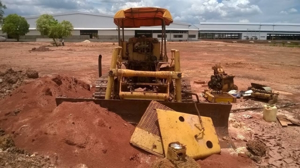 ขายถูก แทรคเตอร์ KOMATSU D5 สภาพต้องซ่อมเครื่อง หรือยกเครื่องใส่ใหม่ก็ใช้งานได้แล้ว ราคาต่อรองได้ครับ ขายถูก แทรคเตอร์ KOMATSU D5 สภาพต้องซ่อมเครื่อง หรือยกเครื่องใส่ใหม่ก็ใช้งานได้แล้ว ราคาต่อรองได้ครับ