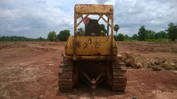 ขายแทรคเตอร์ KOMATSU D4 สภาพต้องซ่อมชุดเกียร์ อย่างอื่นไม่มีปัญหา ราคากันเองครับ ขายแทรคเตอร์ KOMATSU D4 สภาพต้องซ่อมชุดเกียร์ อย่างอื่นไม่มีปัญหา ราคากันเองครับ